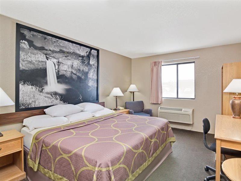 Super 8 By Wyndham Spokane/West Airway Heights Εξωτερικό φωτογραφία